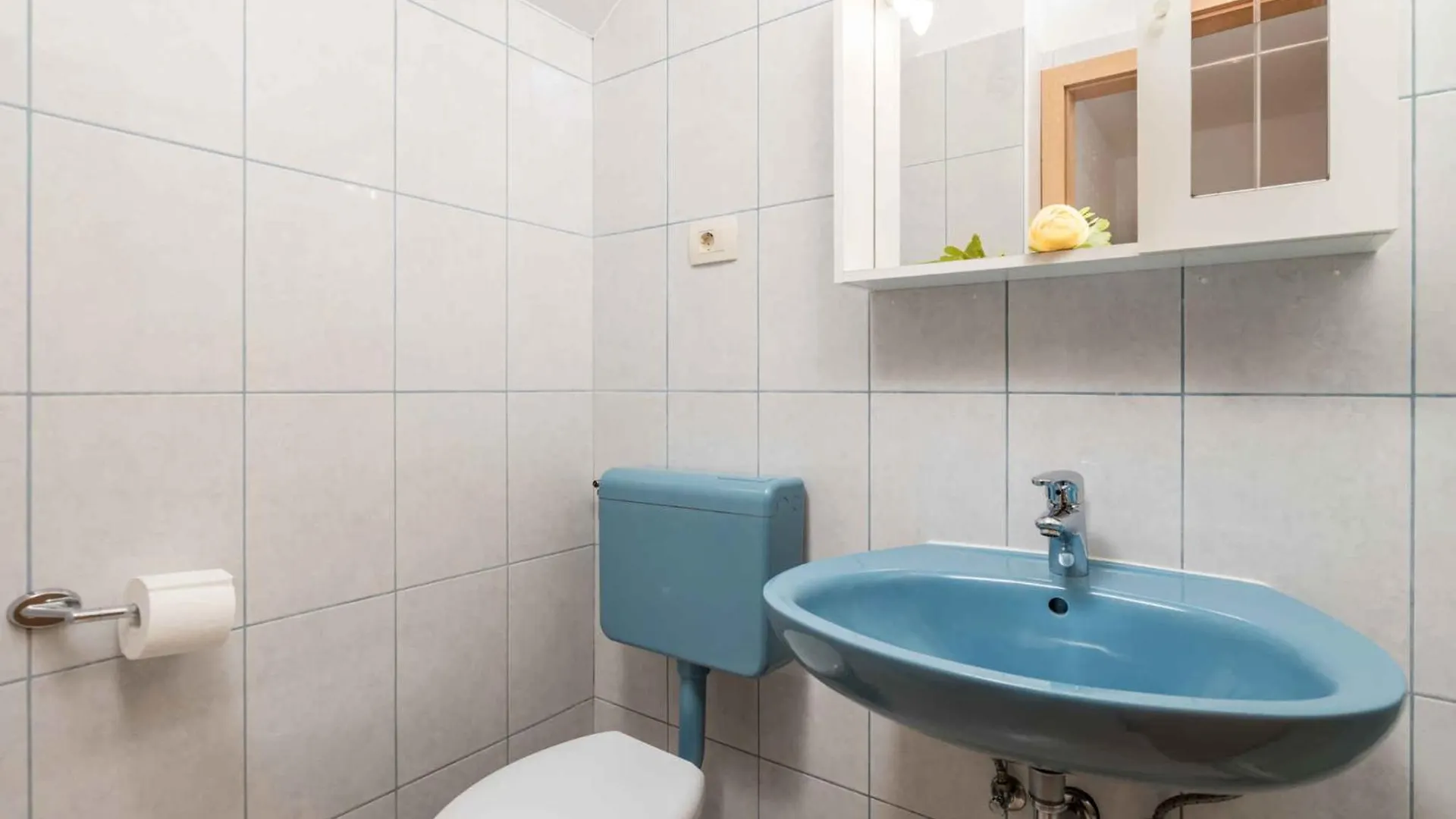 Two-Bedroom Apartment In Kraljevica II